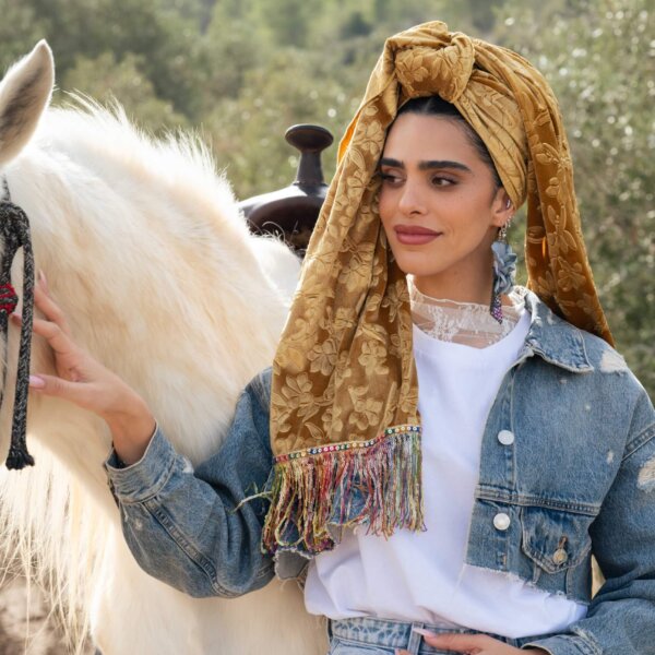 מטפחת רפונזל מלבן- פרנזים צבעוניים