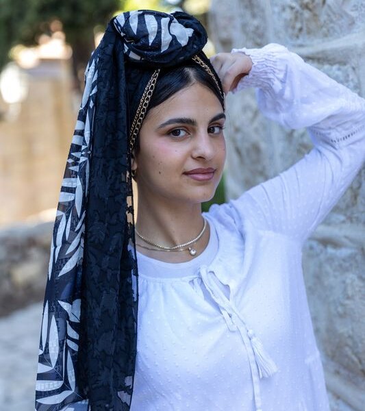 מטפחת ביאנקה שחור לבן- מלבן